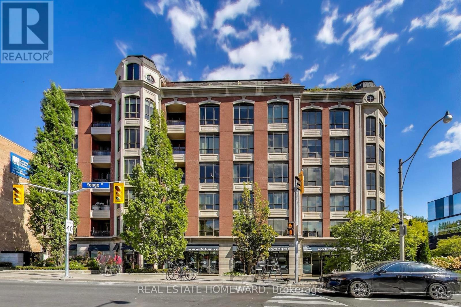 403 - 2 Roxborough Street E, Toronto, Ontario  M4W 3V7 - Photo 3 - C12471334
