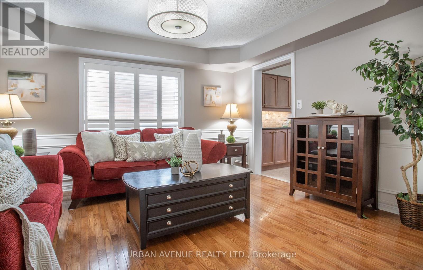 25 Darren Avenue, Whitby, Ontario  L1R 3C1 - Photo 10 - E12471228