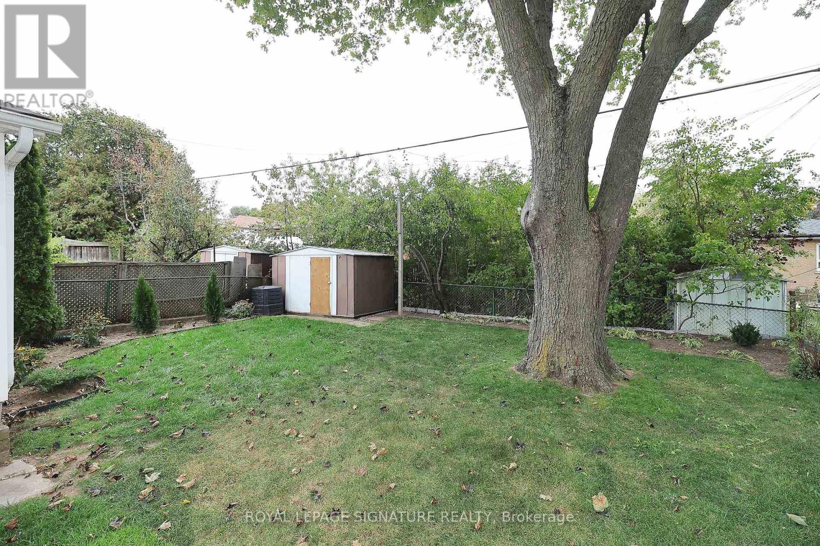 19 Wisteria Road, Toronto, Ontario  M1R 4X7 - Photo 6 - E12471276
