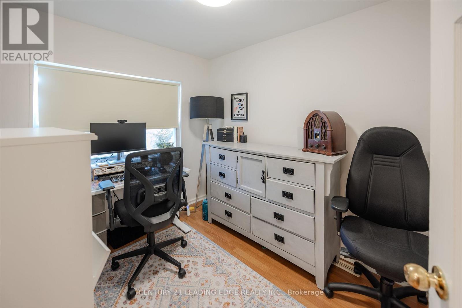 9 Balmy Avenue, Toronto, Ontario  M4E 1C7 - Photo 11 - E12471313