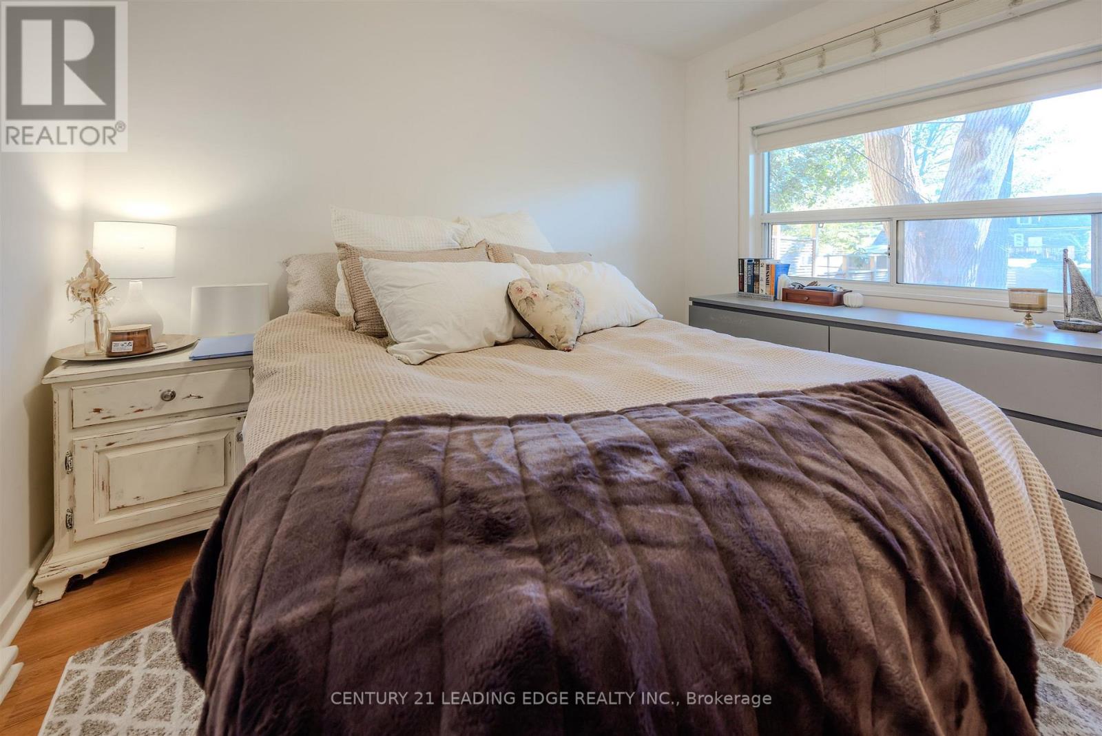 9 Balmy Avenue, Toronto, Ontario  M4E 1C7 - Photo 12 - E12471313
