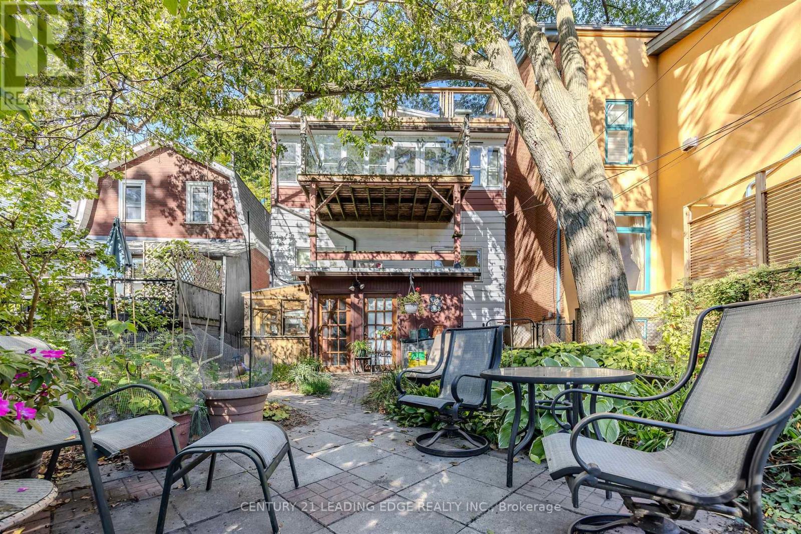 9 Balmy Avenue, Toronto, Ontario  M4E 1C7 - Photo 37 - E12471313