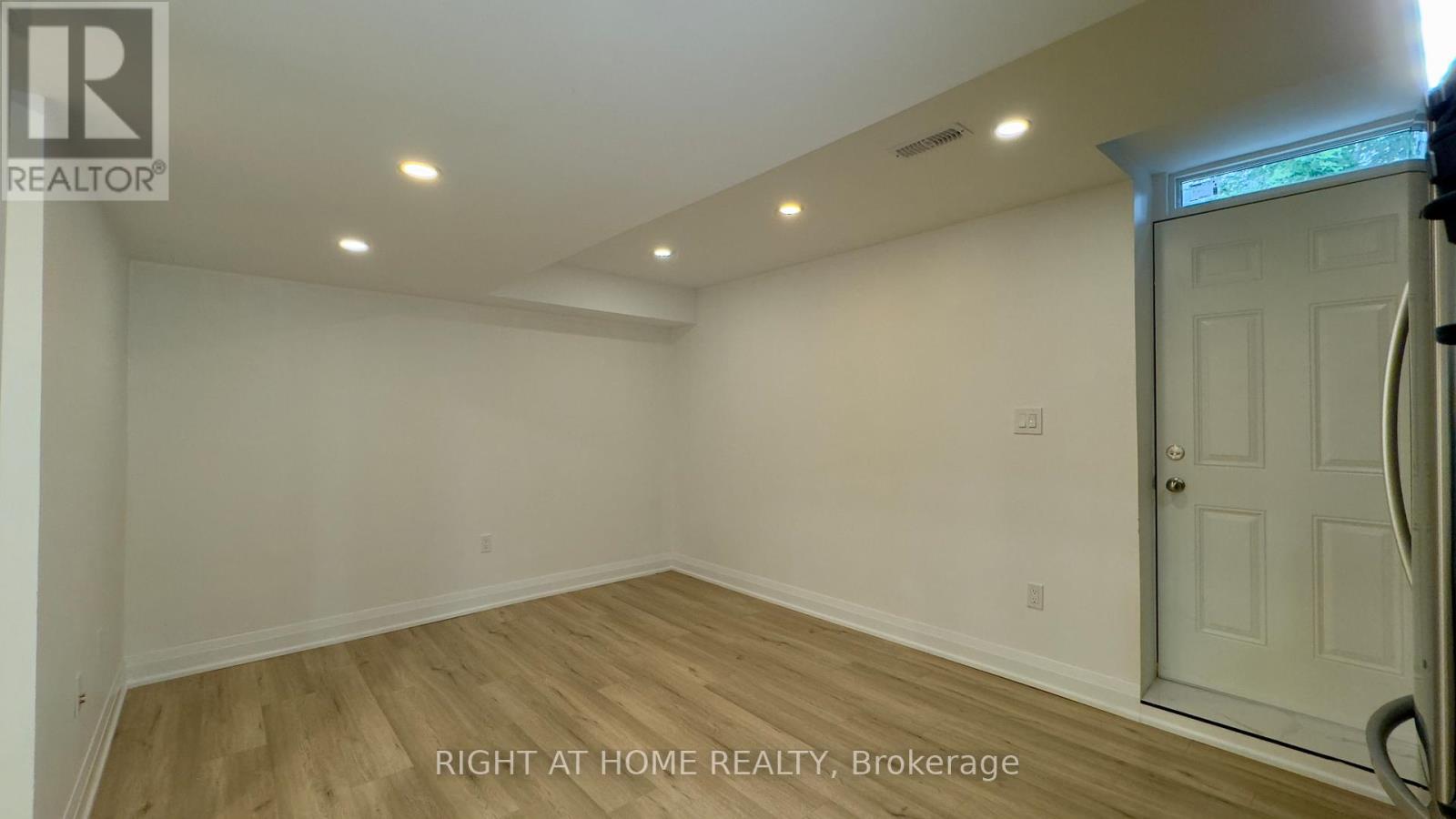 Bsmt - 5 Oswell Drive, Ajax, Ontario  L1Z 0J3 - Photo 8 - E12471325