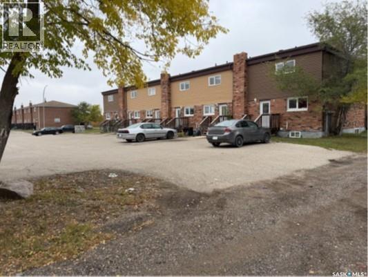 7-8-14-15 Allan Bay, Yorkton, Saskatchewan  S3N 3H1 - Photo 3 - SK018668