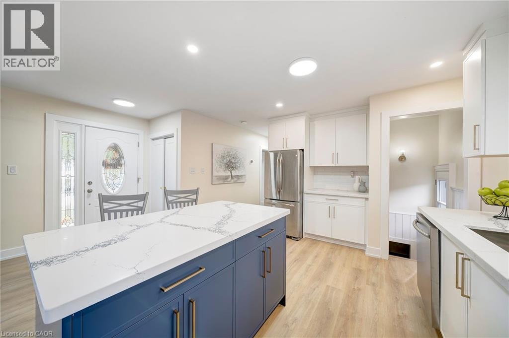 72 West 25th Street, Hamilton, Ontario  L9C 4X2 - Photo 10 - 40780495