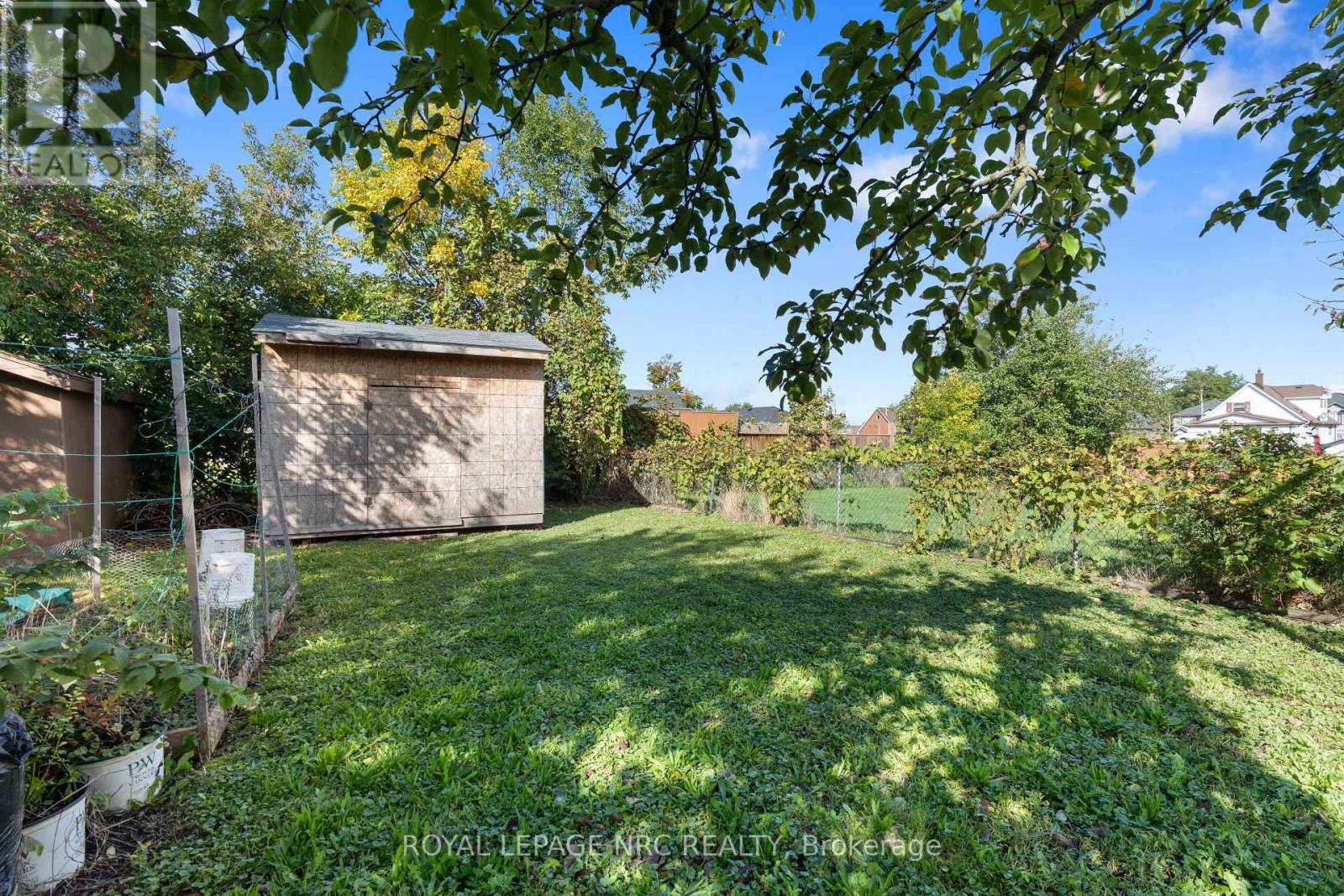 11 Cleveland Street, Thorold, Ontario  L2V 3K3 - Photo 16 - X12471381