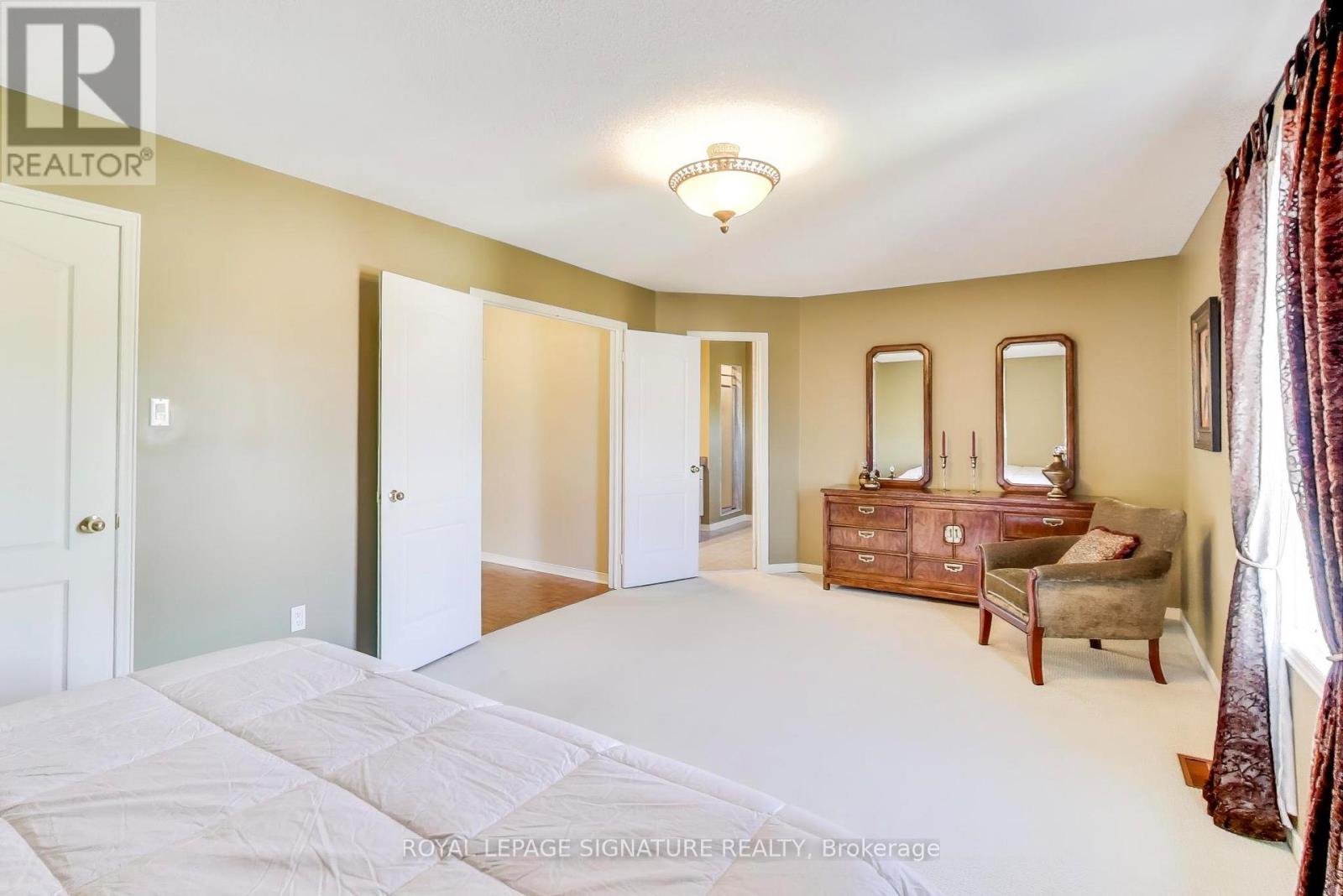 127 Mountcharles Crescent, Vaughan, Ontario  L6A 2J9 - Photo 23 - N12471190