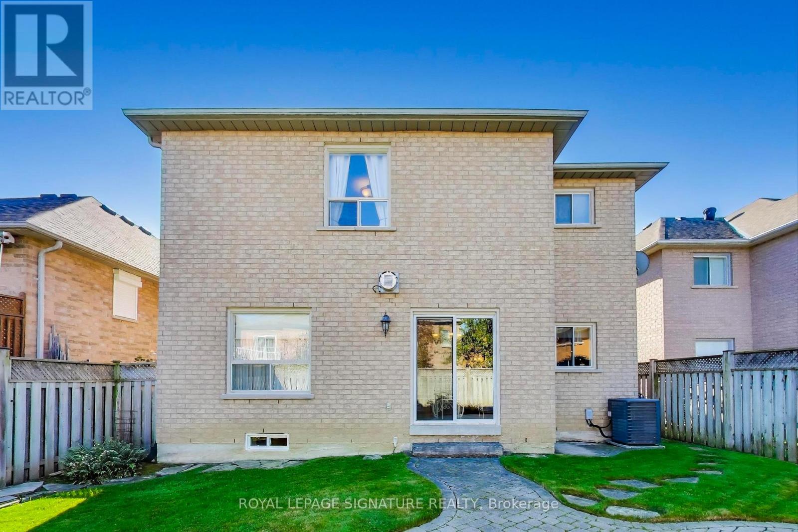 127 Mountcharles Crescent, Vaughan, Ontario  L6A 2J9 - Photo 41 - N12471190