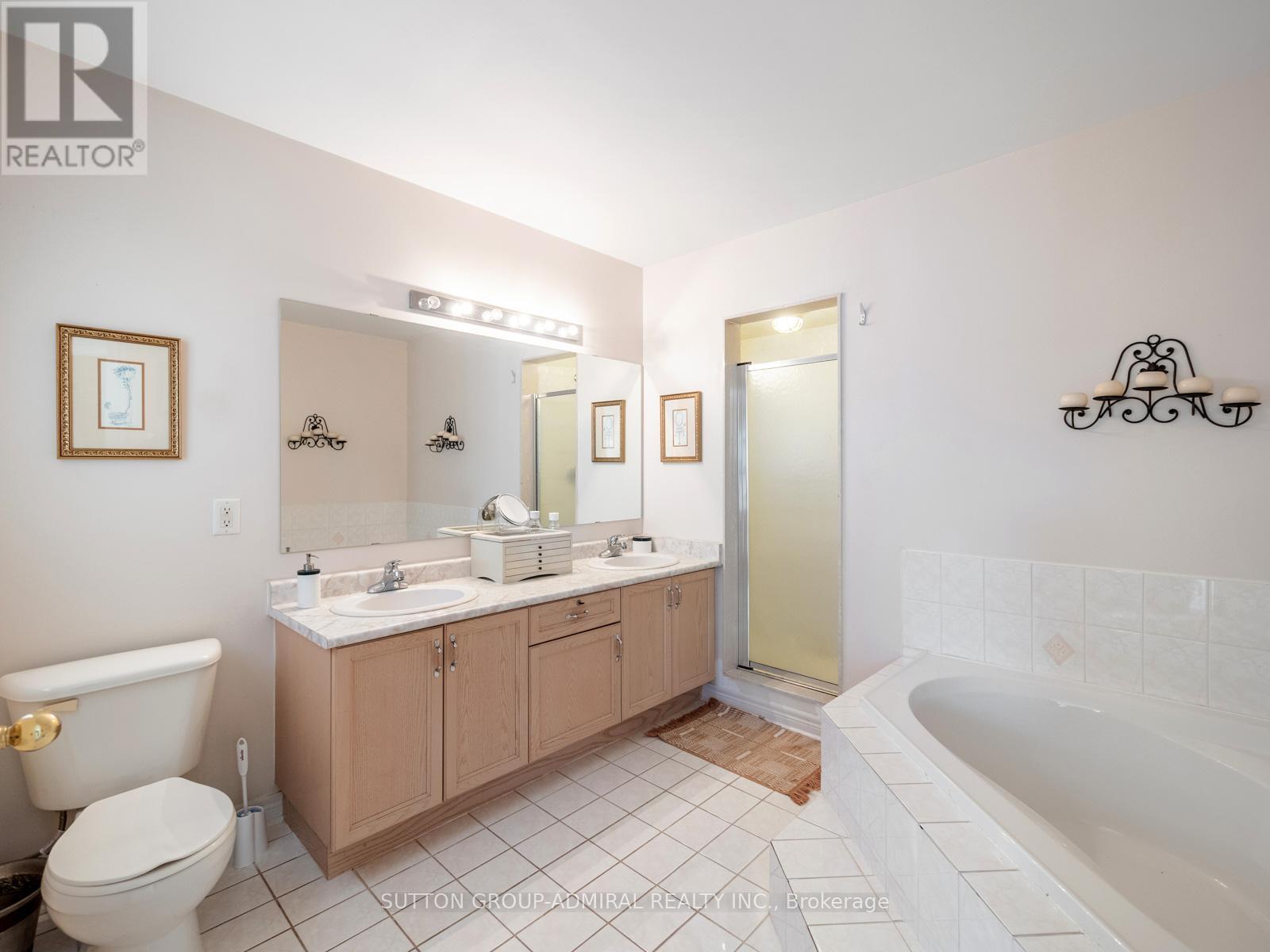 54 Golden Oak Avenue, Richmond Hill, Ontario  L4S 1Y5 - Photo 19 - N12471198