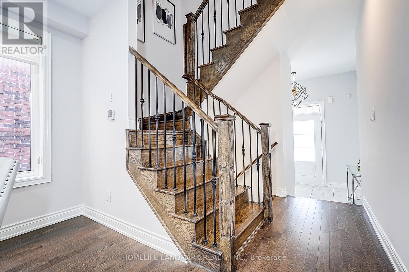 42 Mallery Street, Richmond Hill, Ontario  L4S 0J1 - Photo 8 - N12471211