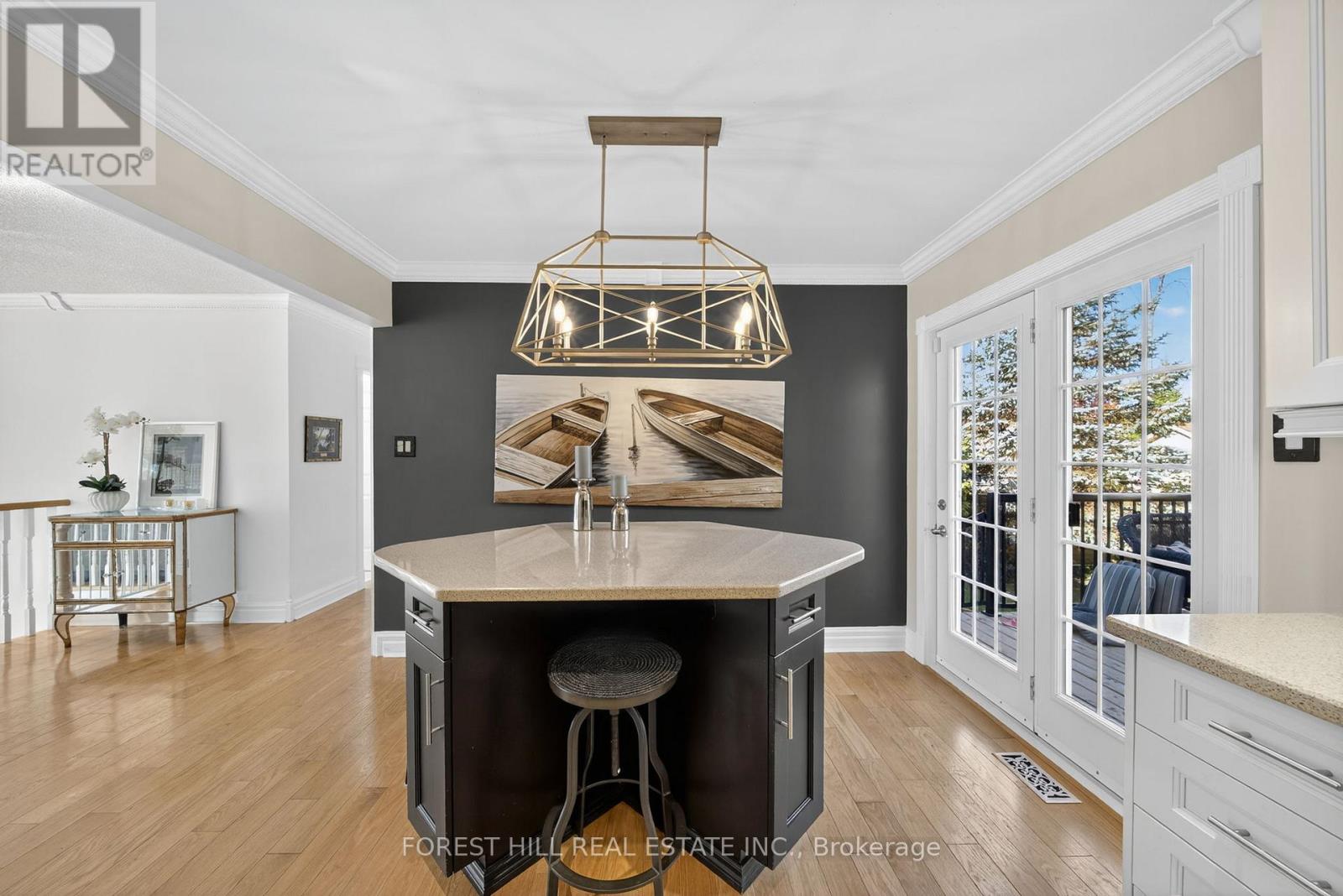 694 Cedar Path, Innisfil, Ontario  L9S 2H6 - Photo 14 - N12471219