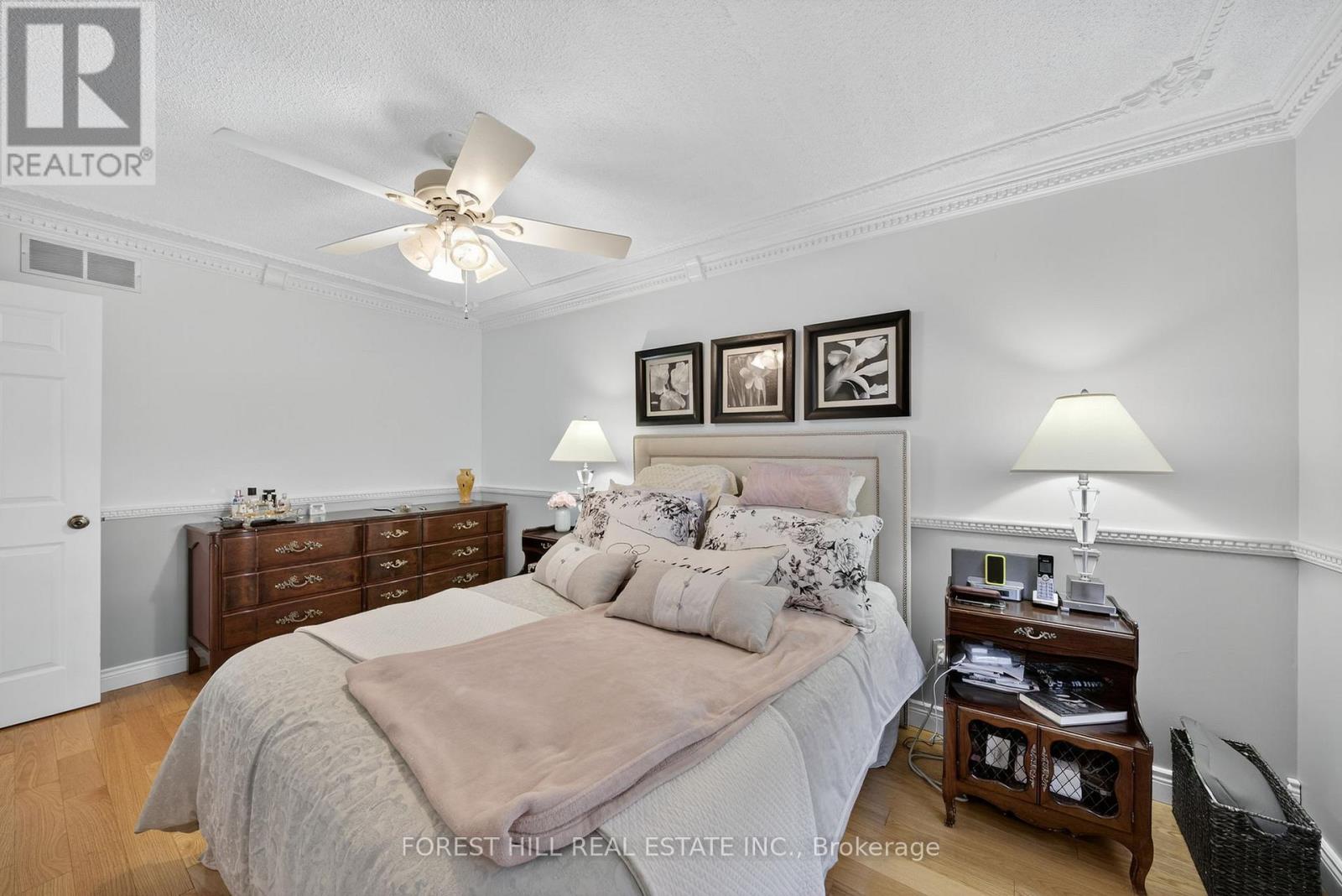 694 Cedar Path, Innisfil, Ontario  L9S 2H6 - Photo 17 - N12471219
