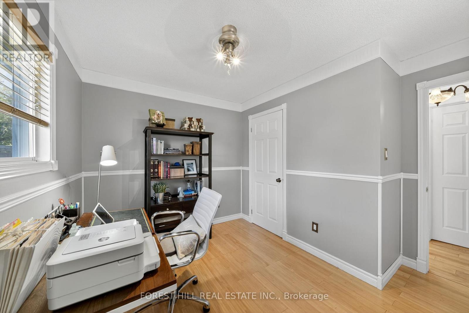 694 Cedar Path, Innisfil, Ontario  L9S 2H6 - Photo 19 - N12471219