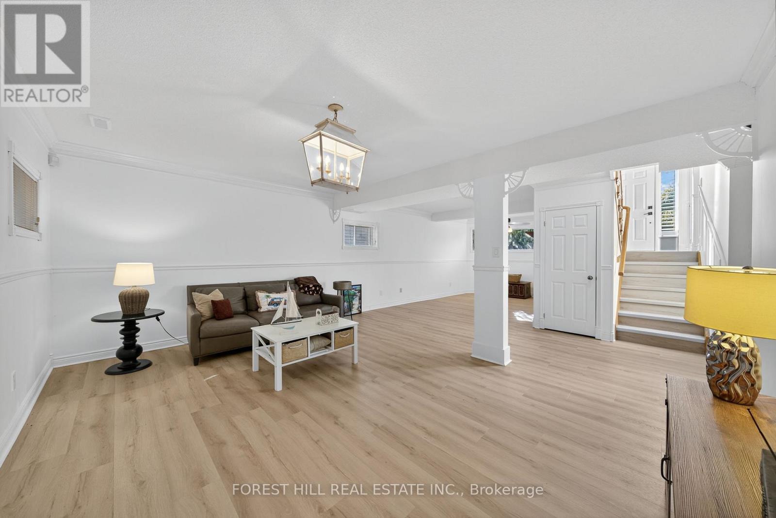 694 Cedar Path, Innisfil, Ontario  L9S 2H6 - Photo 24 - N12471219