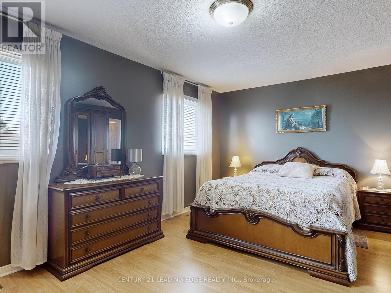 36 Opera Place, Vaughan, Ontario  L4L 8Y8 - Photo 15 - N12471224