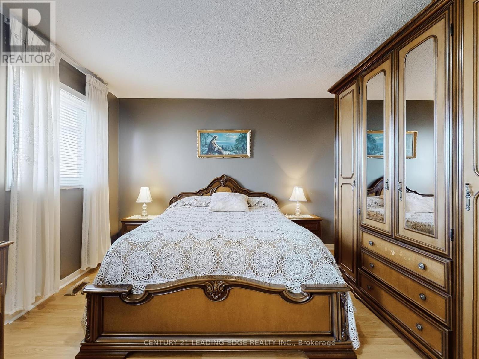 36 Opera Place, Vaughan, Ontario  L4L 8Y8 - Photo 16 - N12471224