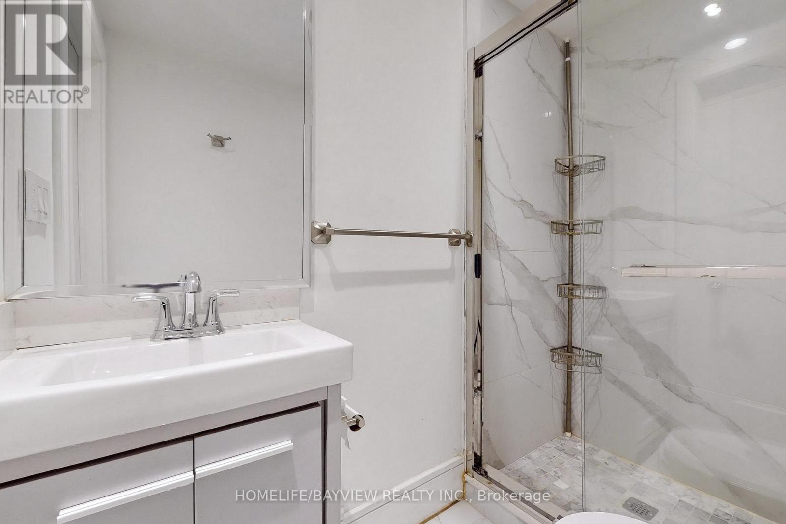 72 Lensmith Drive, Aurora, Ontario  L4G 6R9 - Photo 14 - N12471236