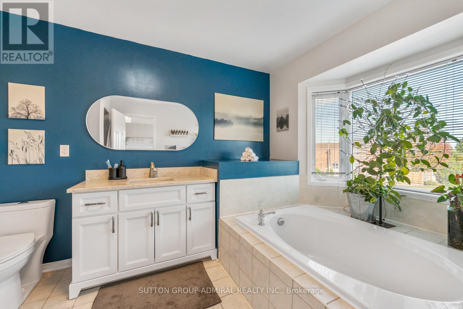 25 Umbria Crescent, Vaughan, Ontario  L4H 2E1 - Photo 23 - N12471240