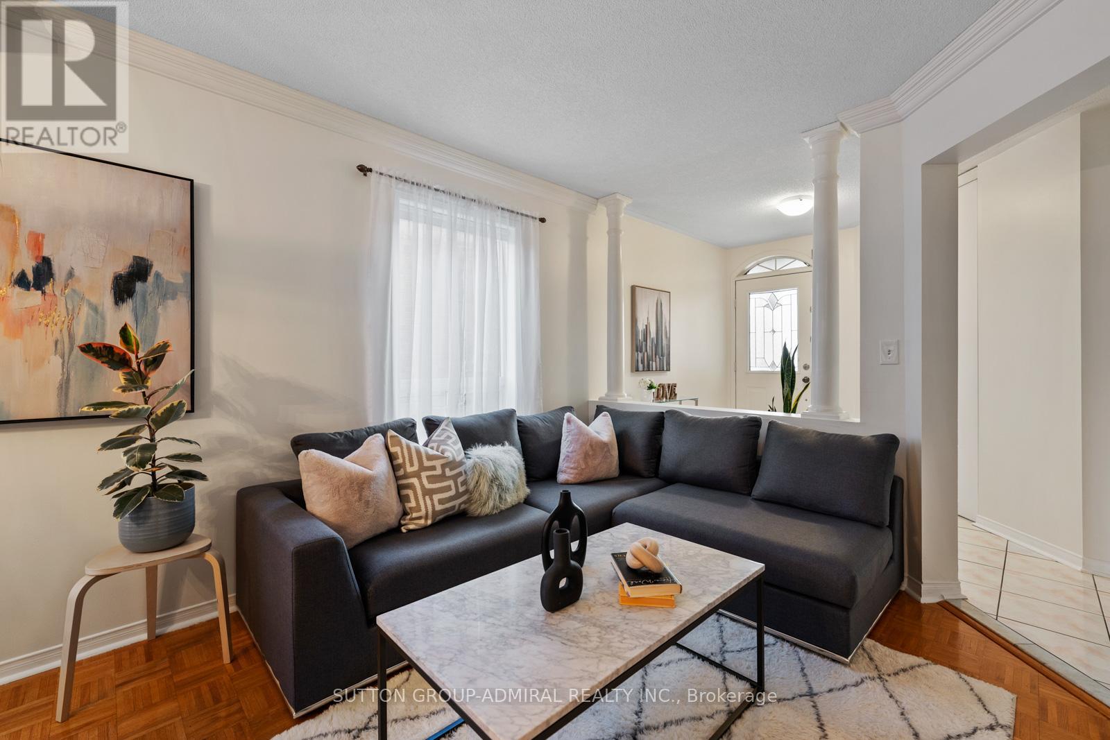 25 Umbria Crescent, Vaughan, Ontario  L4H 2E1 - Photo 7 - N12471240