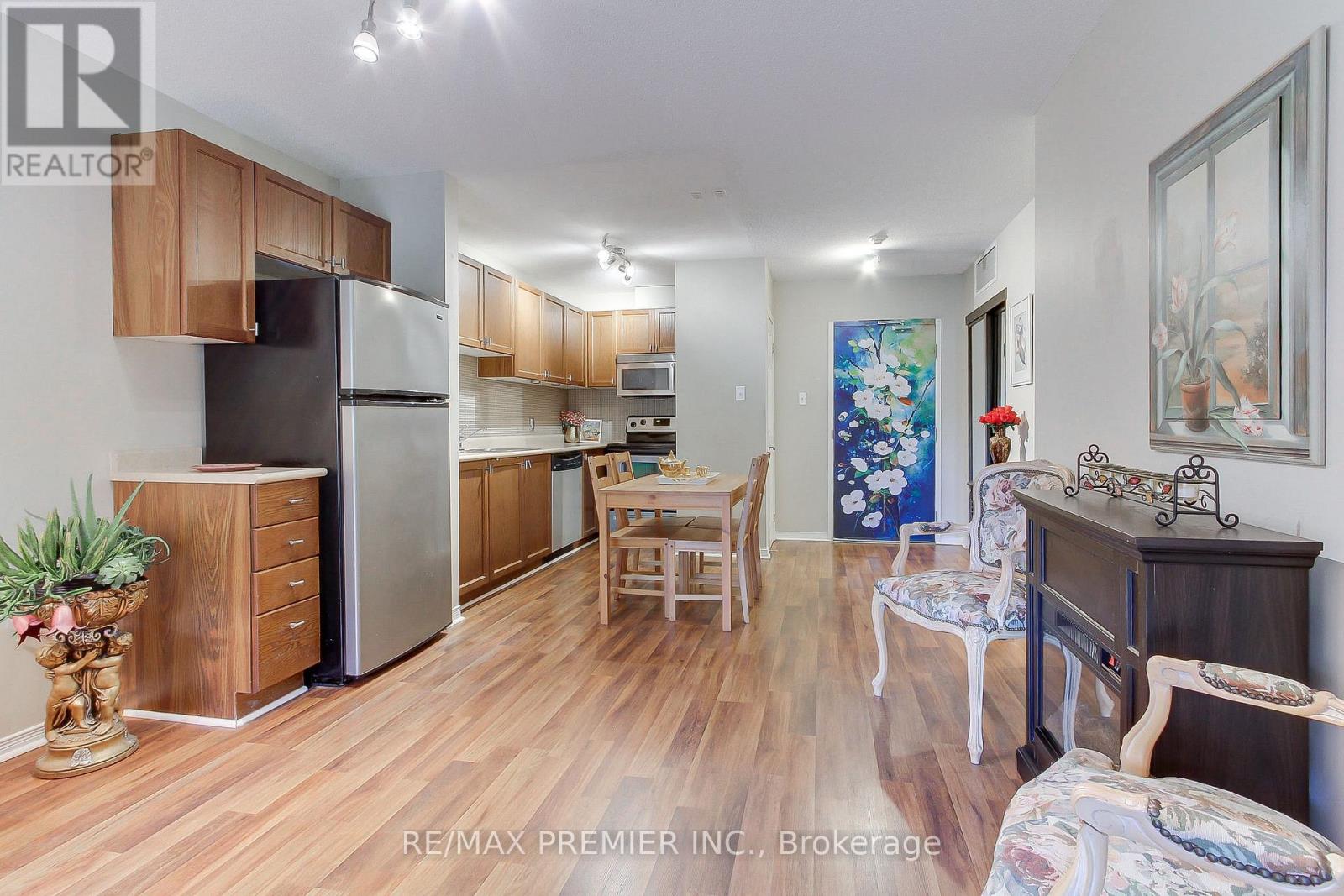 110 - 32 Church Street, King, Ontario  L0G 1T0 - Photo 14 - N12471254