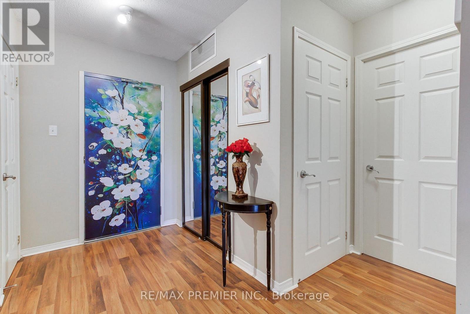 110 - 32 Church Street, King, Ontario  L0G 1T0 - Photo 6 - N12471254