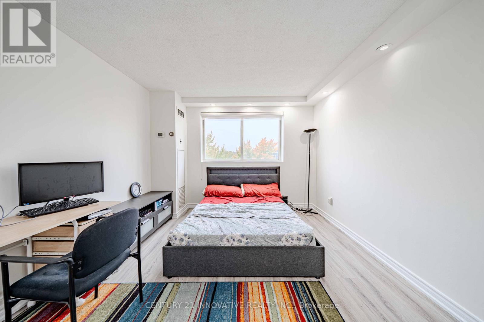 511 - 5 Weldrick Road W, Richmond Hill (North Richvale), Ontario  L4C 8S9 - Photo 10 - N12471272