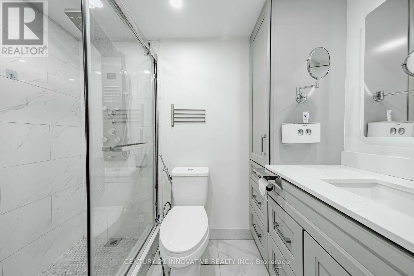 511 - 5 Weldrick Road W, Richmond Hill (North Richvale), Ontario  L4C 8S9 - Photo 14 - N12471272
