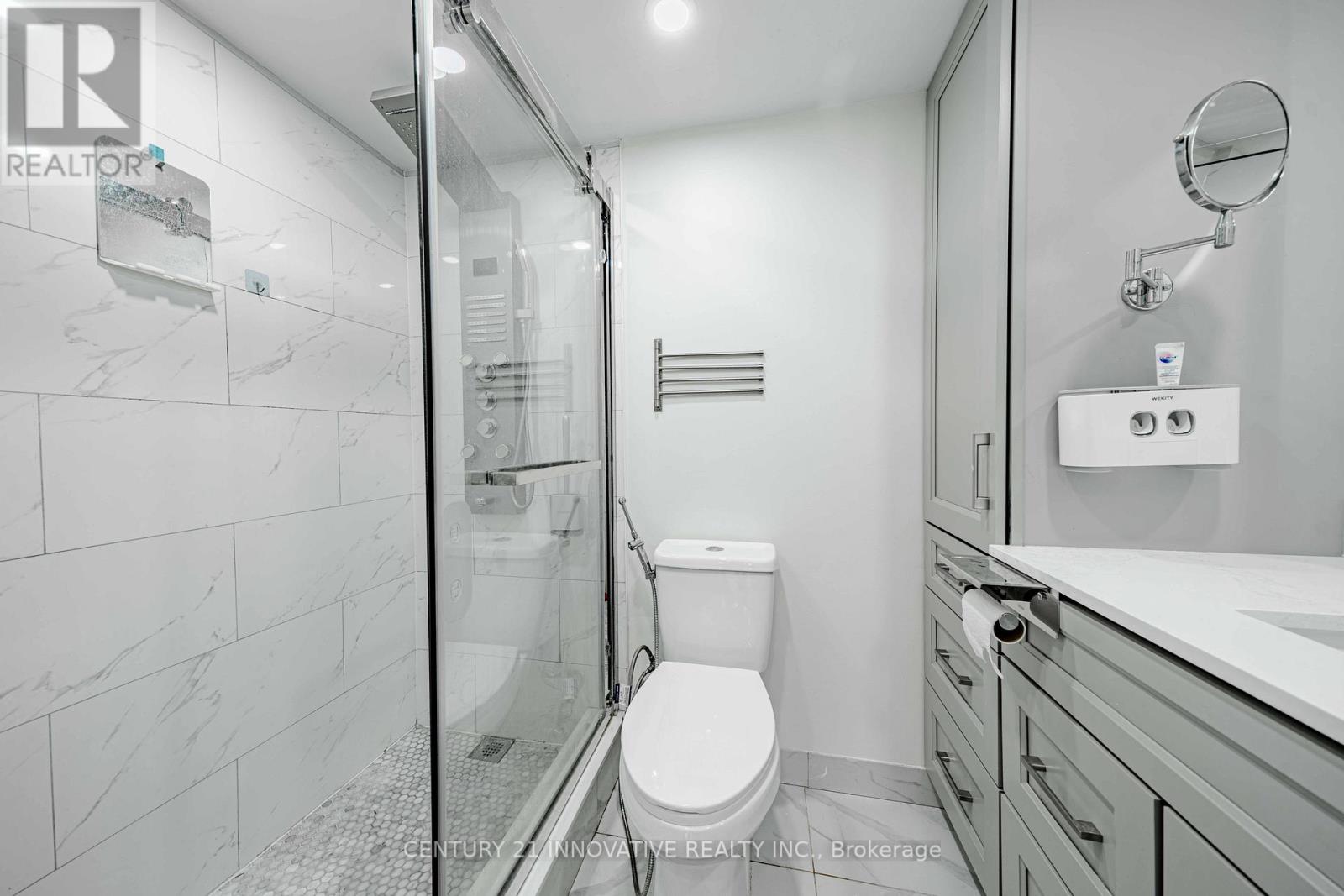 511 - 5 Weldrick Road W, Richmond Hill (North Richvale), Ontario  L4C 8S9 - Photo 15 - N12471272