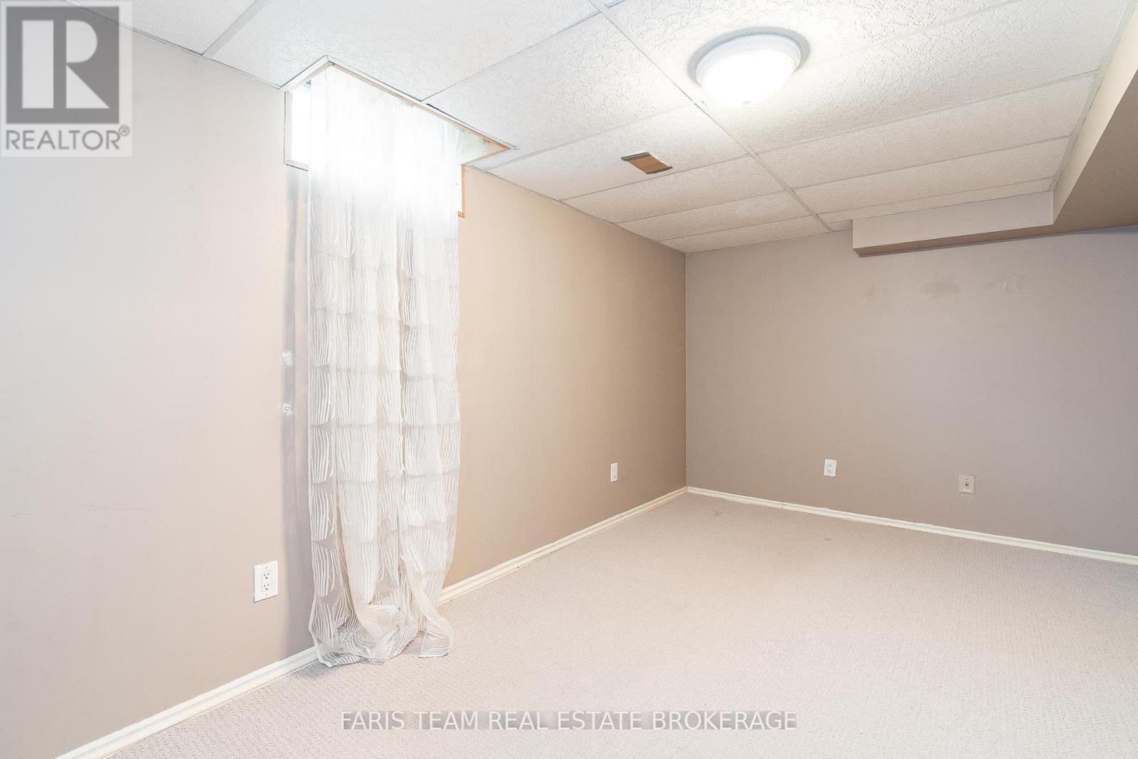 963 Linden Street, Innisfil, Ontario  L9S 1W6 - Photo 23 - N12471301