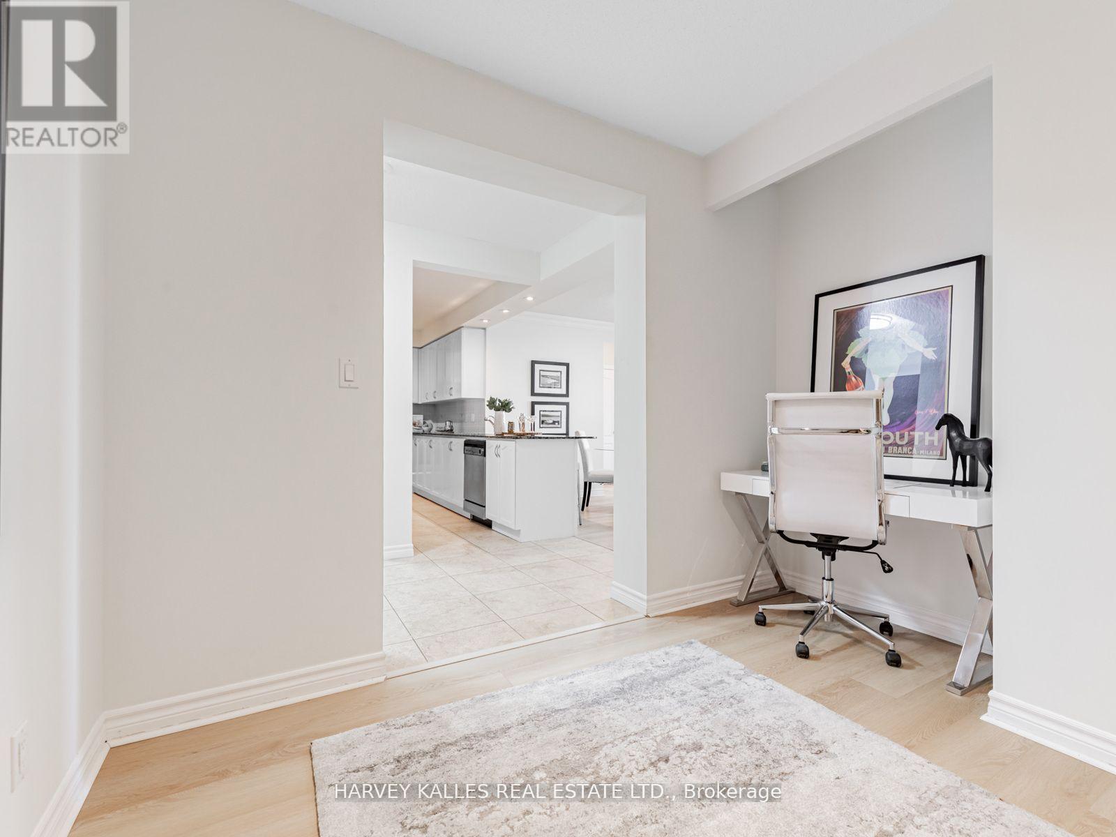 508 - 88 Promenade Circle, Vaughan, Ontario  L4J 9A4 - Photo 11 - N12471304