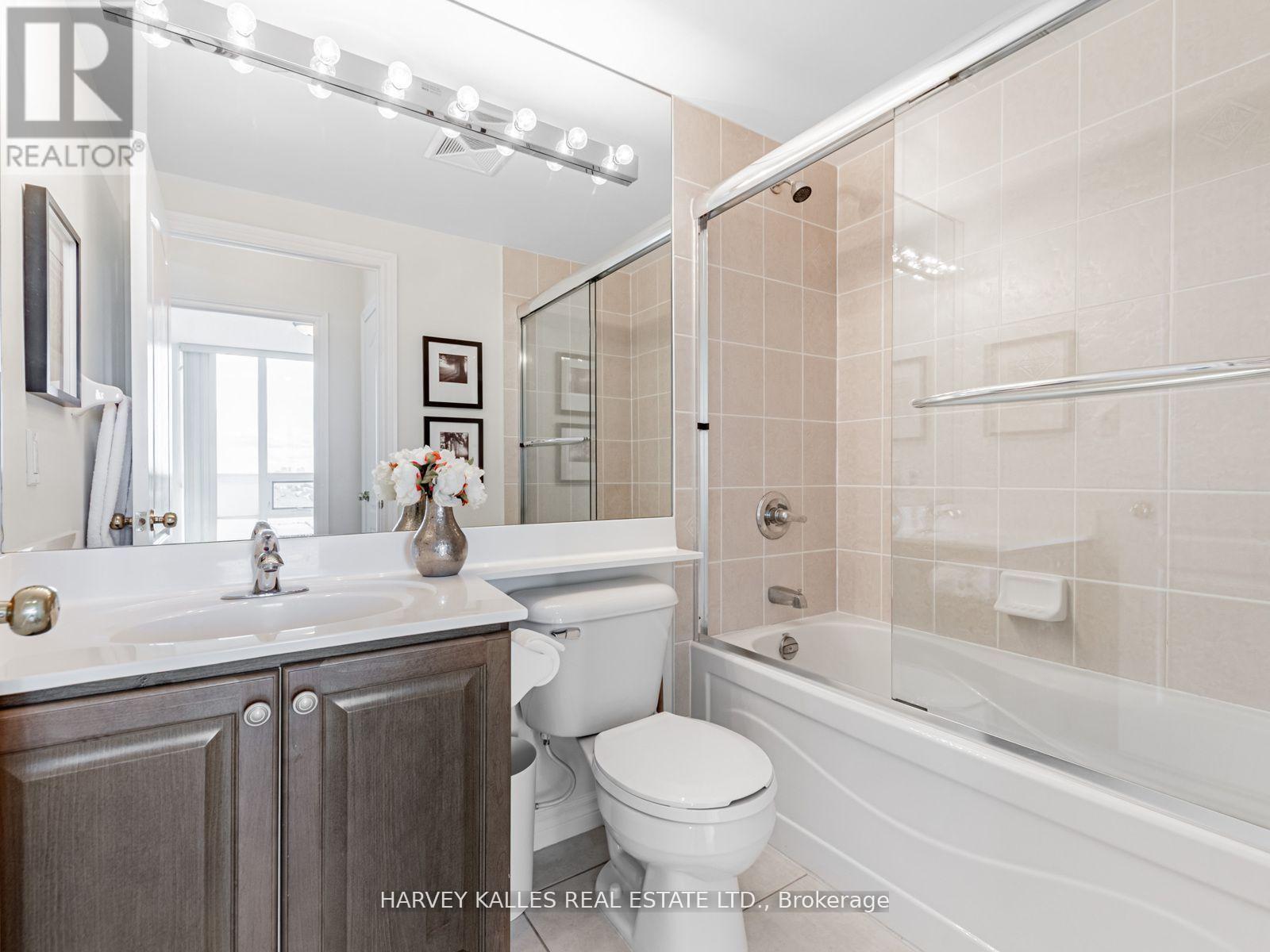 508 - 88 Promenade Circle, Vaughan, Ontario  L4J 9A4 - Photo 22 - N12471304
