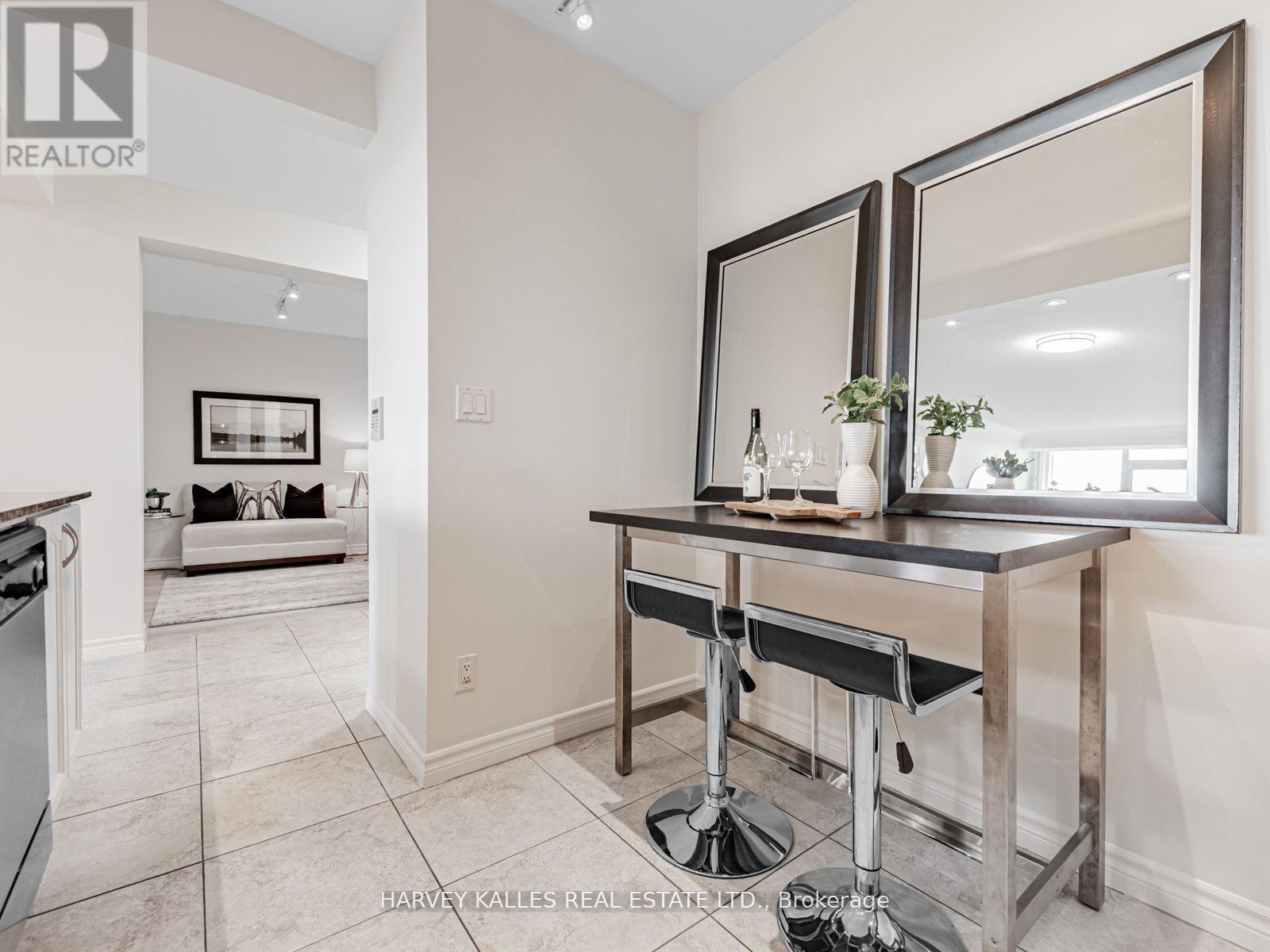 508 - 88 Promenade Circle, Vaughan, Ontario  L4J 9A4 - Photo 7 - N12471304