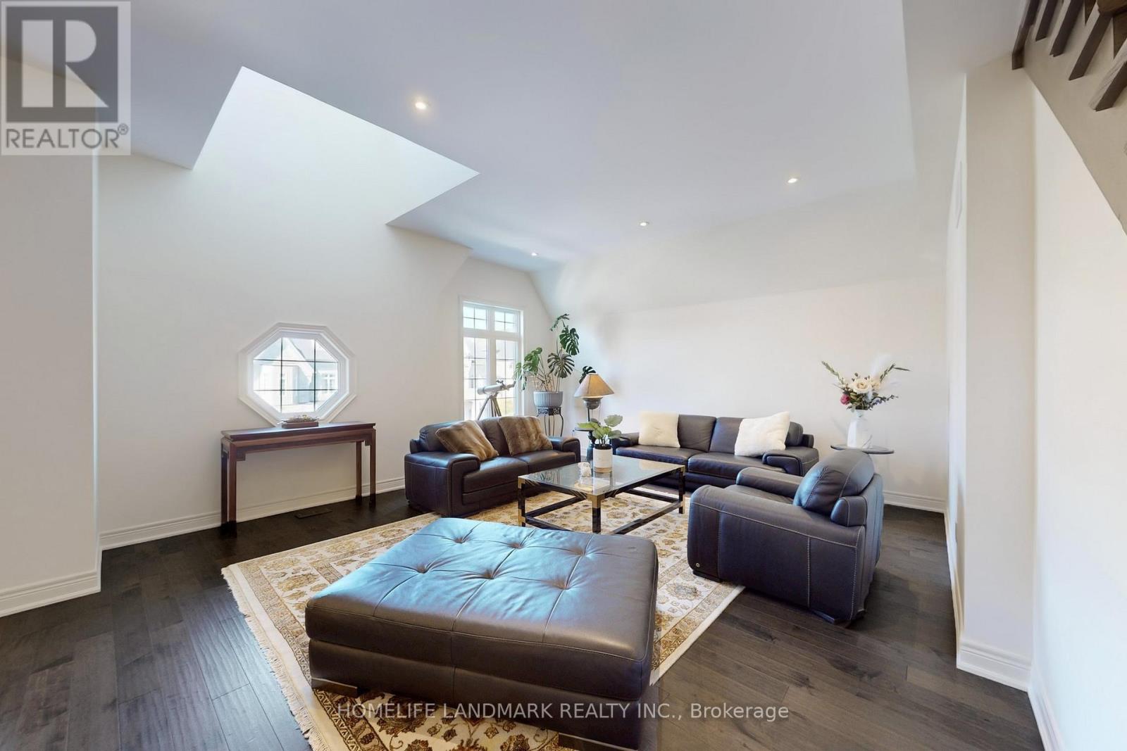 213 Farrell Road, Vaughan, Ontario  L6A 4W6 - Photo 20 - N12471312