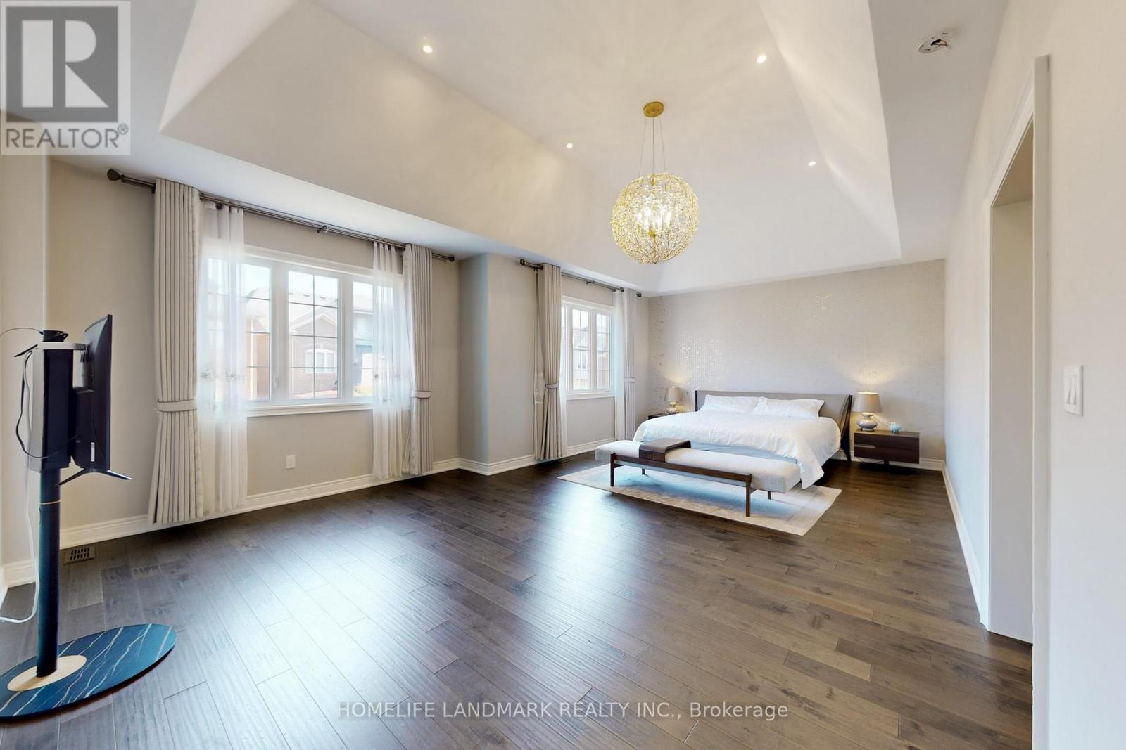 213 Farrell Road, Vaughan, Ontario  L6A 4W6 - Photo 23 - N12471312