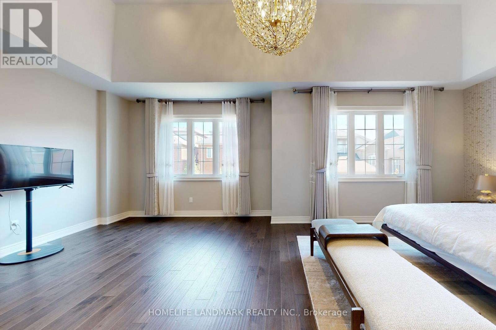 213 Farrell Road, Vaughan, Ontario  L6A 4W6 - Photo 24 - N12471312
