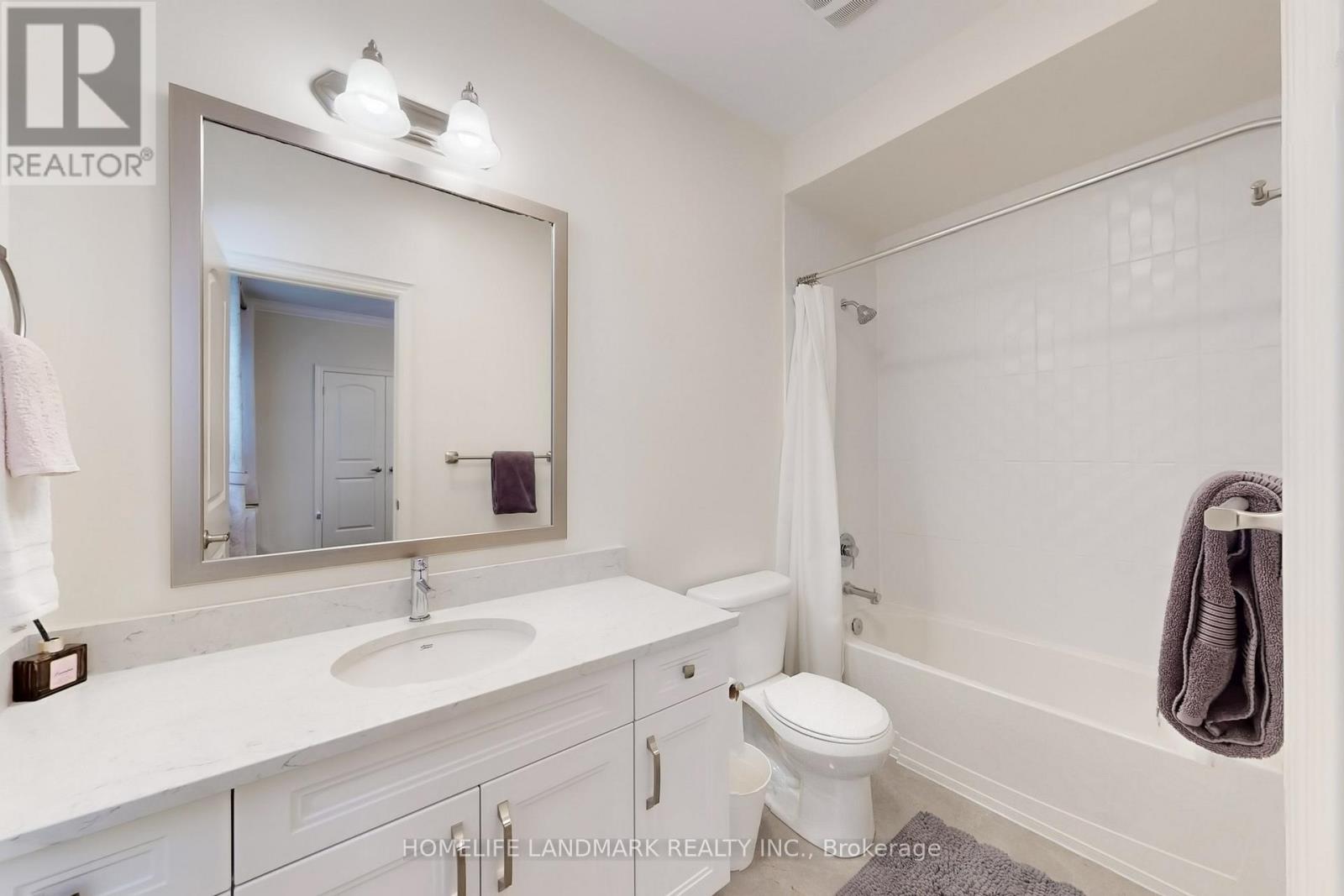 213 Farrell Road, Vaughan, Ontario  L6A 4W6 - Photo 36 - N12471312