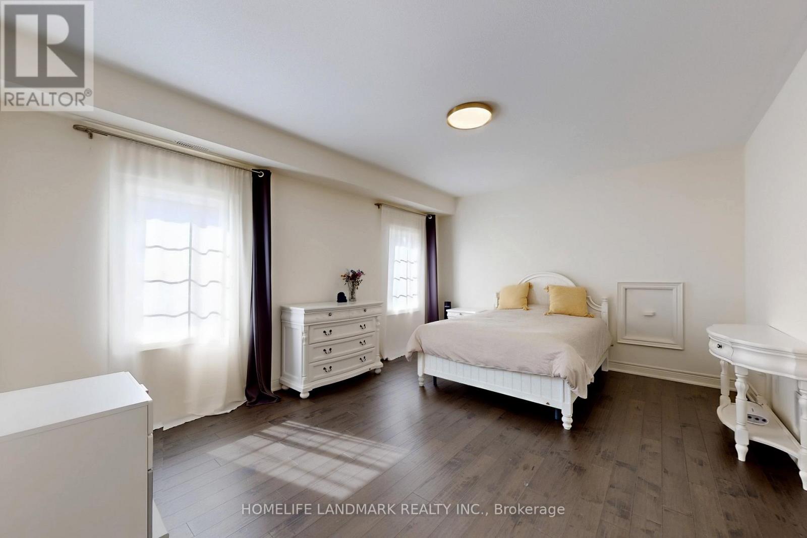 213 Farrell Road, Vaughan, Ontario  L6A 4W6 - Photo 39 - N12471312