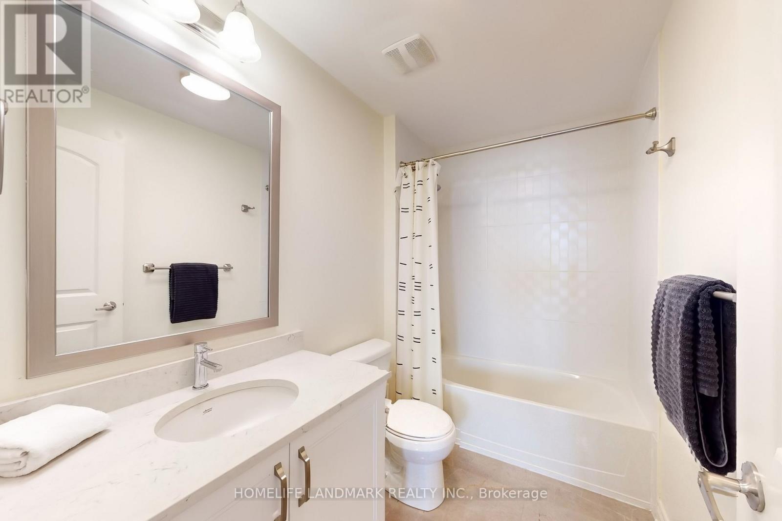 213 Farrell Road, Vaughan, Ontario  L6A 4W6 - Photo 42 - N12471312