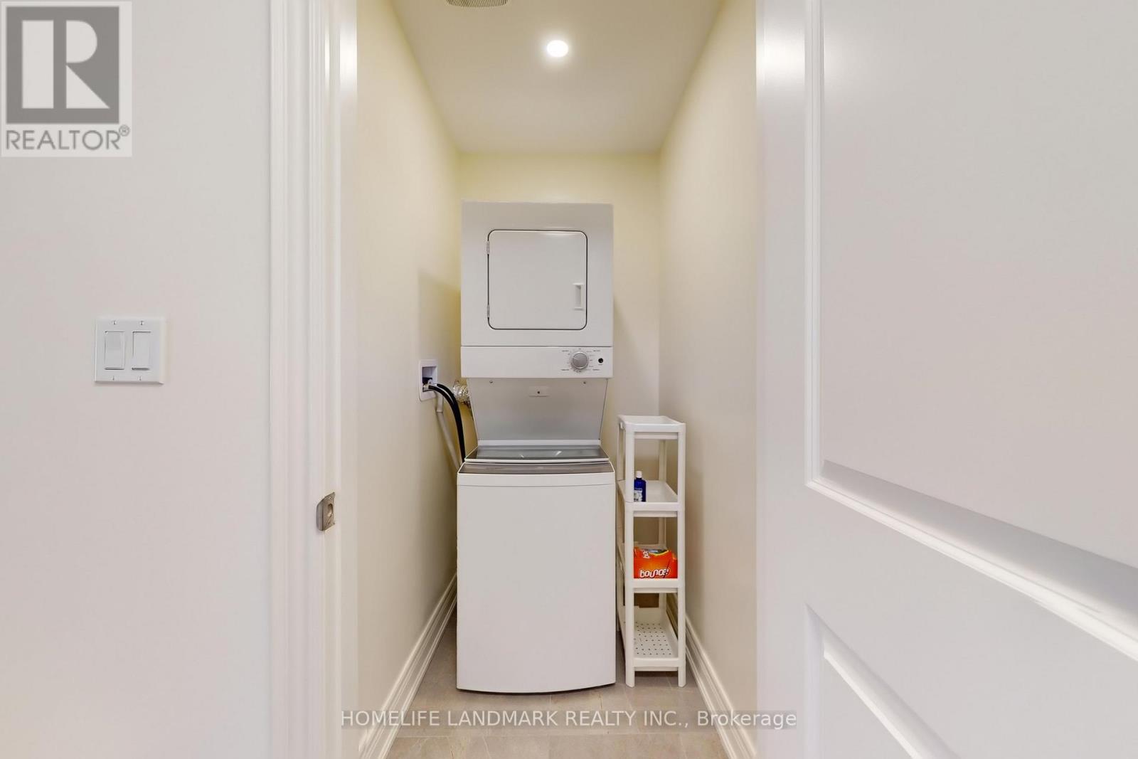 213 Farrell Road, Vaughan, Ontario  L6A 4W6 - Photo 43 - N12471312