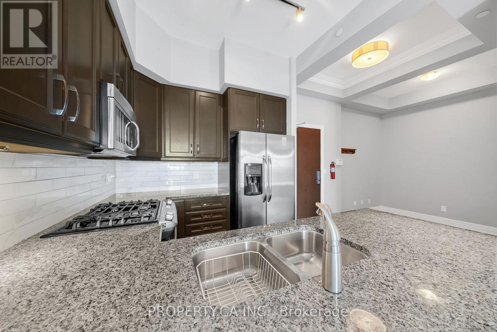 518 - 111 Civic Square Gate, Aurora, Ontario  L4G 0S6 - Photo 14 - N12471331