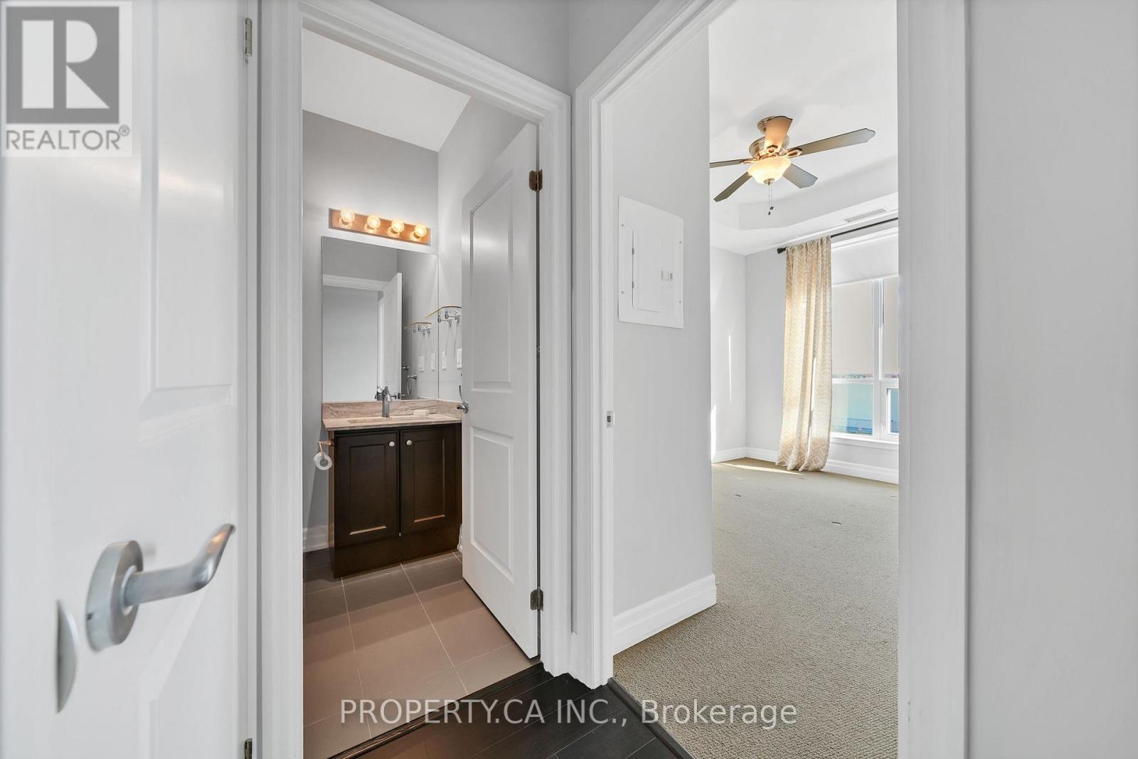 518 - 111 Civic Square Gate, Aurora, Ontario  L4G 0S6 - Photo 20 - N12471331