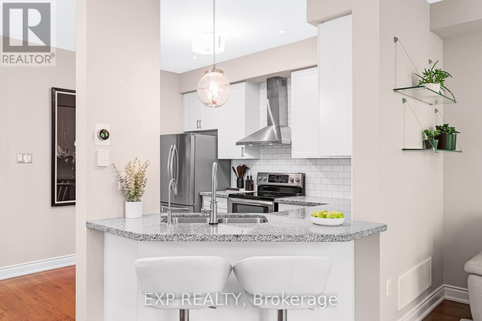 776 Harry Syratt Avenue, Newmarket, Ontario  L3X 0A3 - Photo 12 - N12471333
