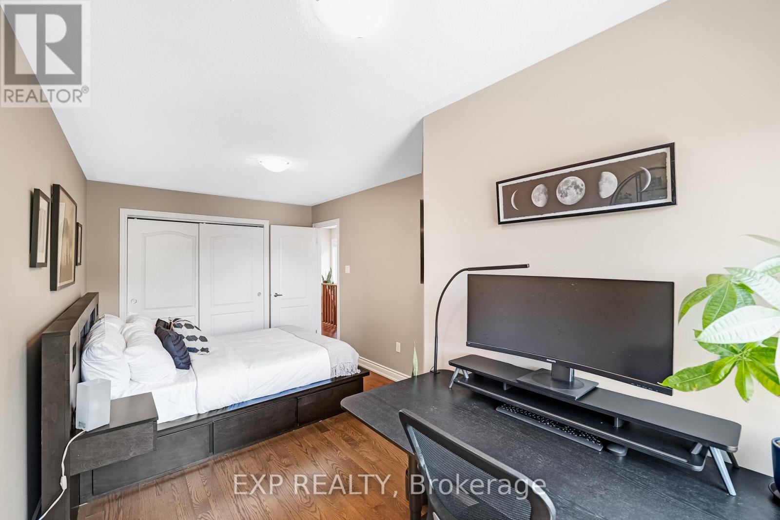 776 Harry Syratt Avenue, Newmarket, Ontario  L3X 0A3 - Photo 34 - N12471333
