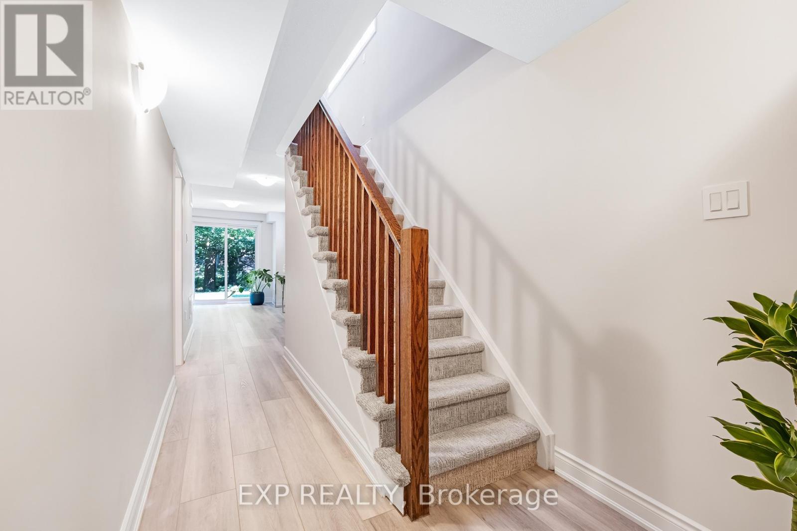 776 Harry Syratt Avenue, Newmarket, Ontario  L3X 0A3 - Photo 38 - N12471333
