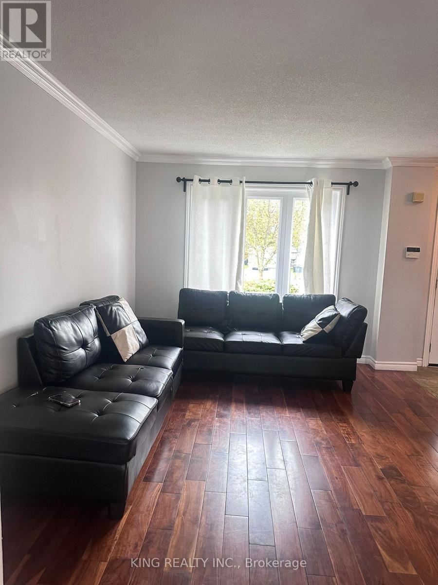 9 Whitehorn Crescent, Barrie (Holly), Ontario  L4N 8E3 - Photo 8 - S12468095