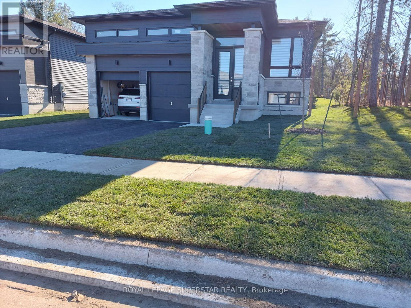 133 BERKELY STREET, Wasaga Beach, Ontario