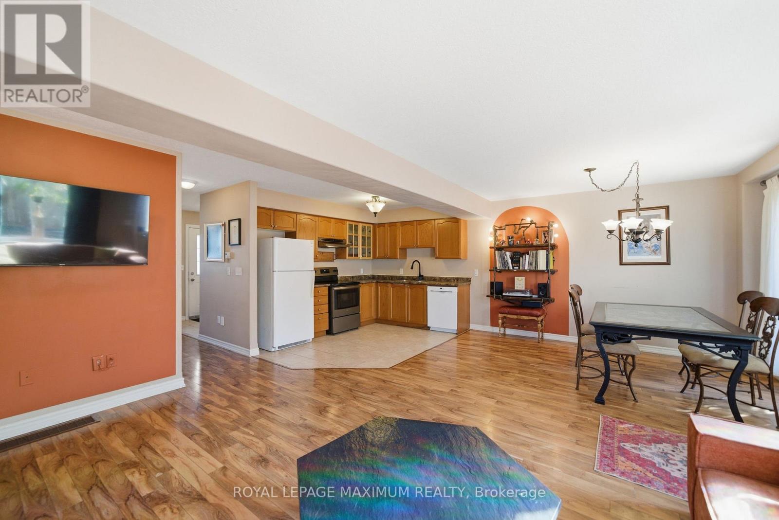 12a Marsellus Drive, Barrie, Ontario  L4N 0Y4 - Photo 11 - S12471235