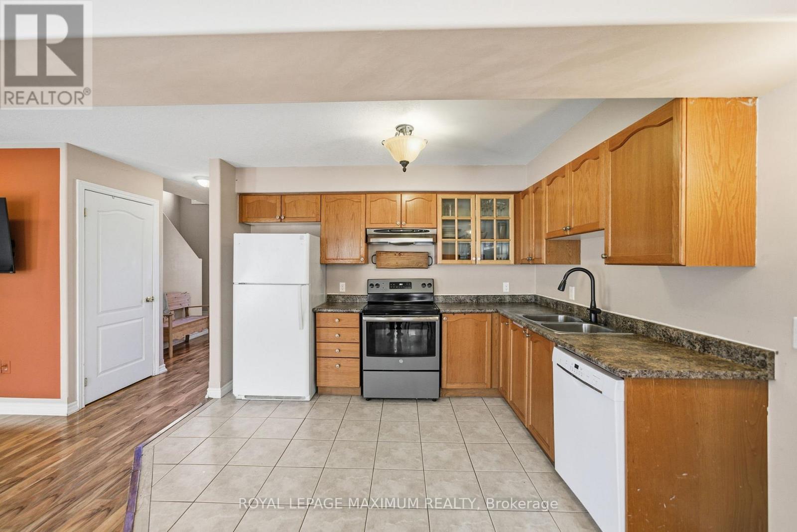 12a Marsellus Drive, Barrie, Ontario  L4N 0Y4 - Photo 15 - S12471235