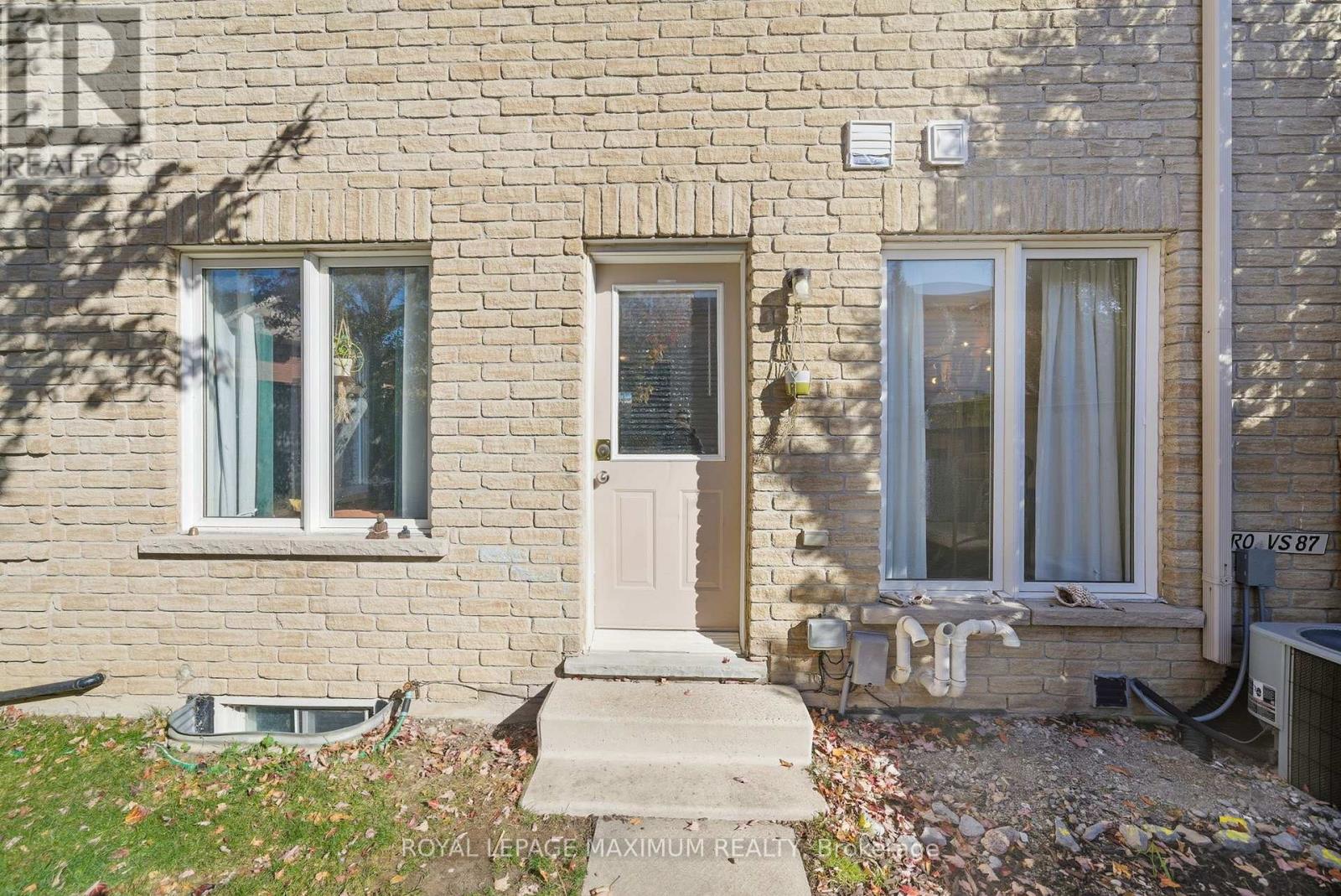 12a Marsellus Drive, Barrie, Ontario  L4N 0Y4 - Photo 34 - S12471235