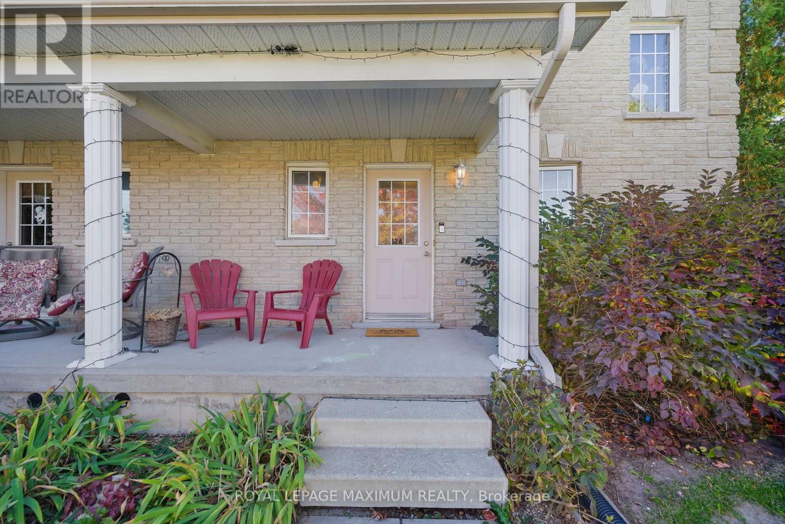 12a Marsellus Drive, Barrie, Ontario  L4N 0Y4 - Photo 4 - S12471235